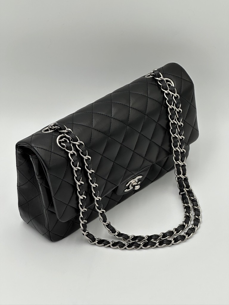Classic Medium Double Flap bag