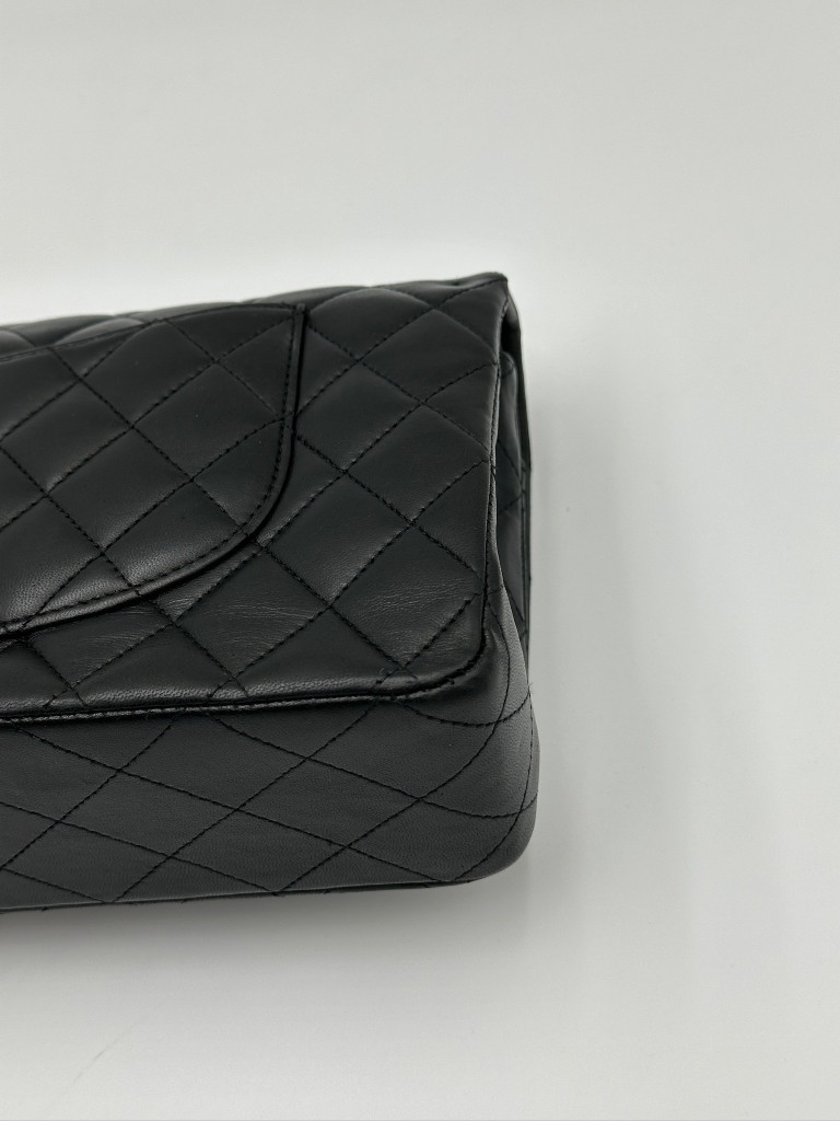 Classic Medium Double Flap bag