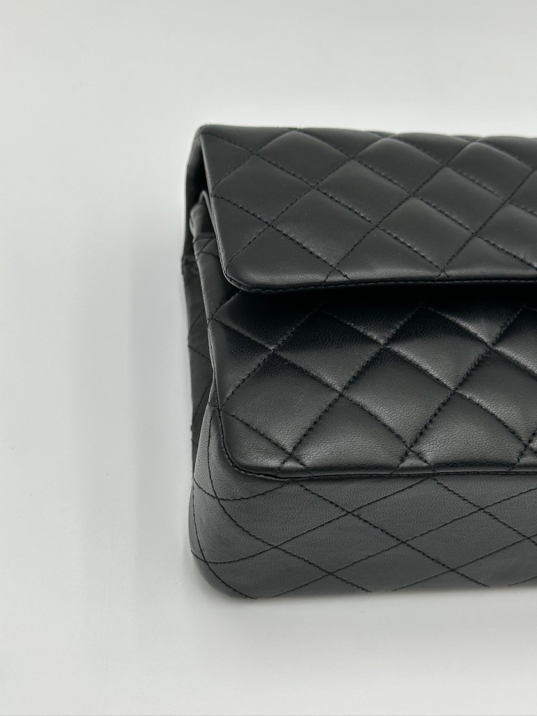 Classic Medium Double Flap bag
