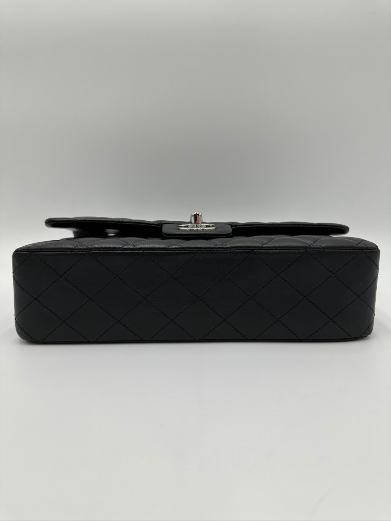 Classic Medium Double Flap bag