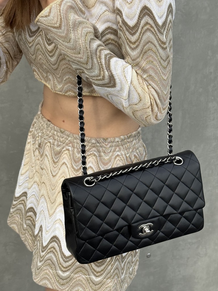 Classic Medium Double Flap bag