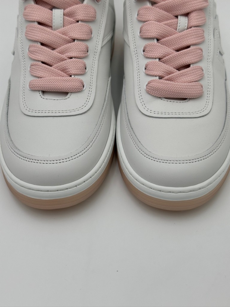 sneakersy