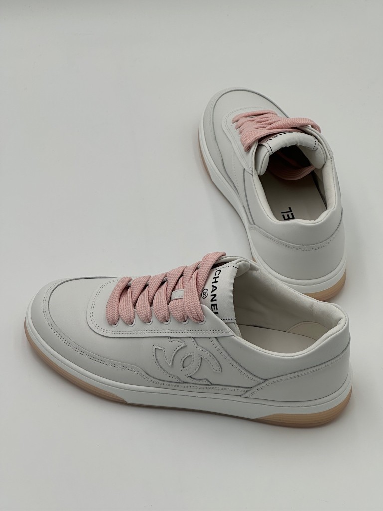 sneakersy