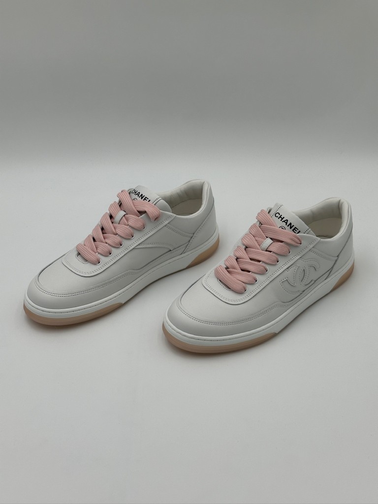 sneakersy