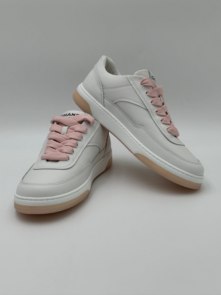 sneakersy