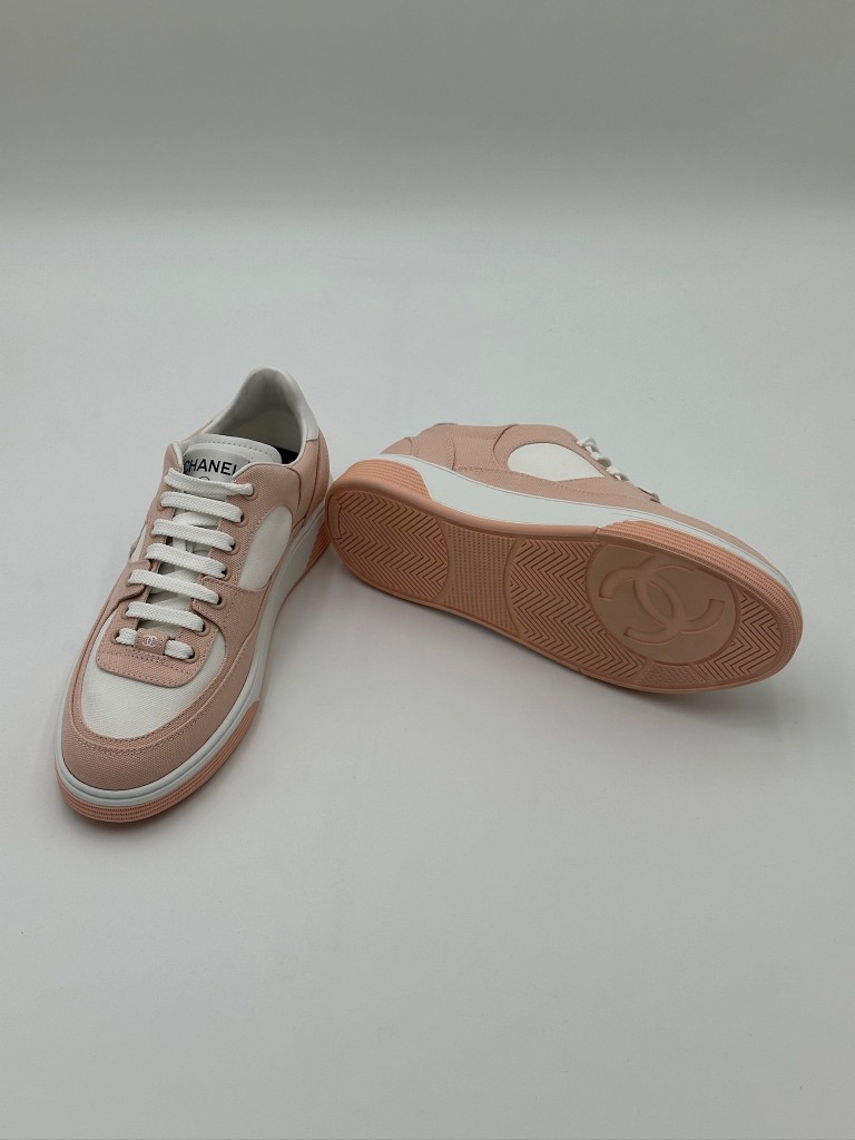 sneakersy
