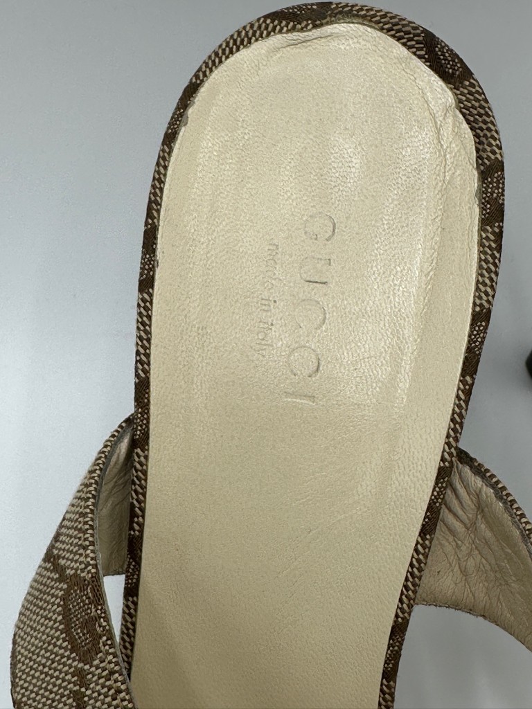 Gucci slides