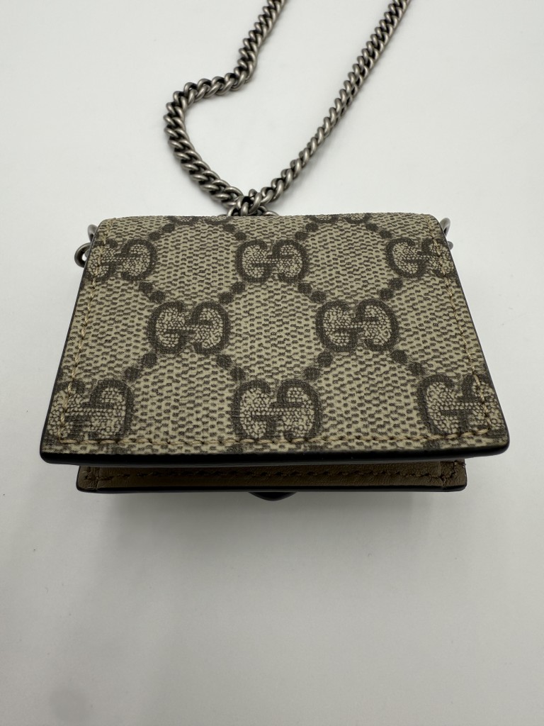 Dionysus AirPods case