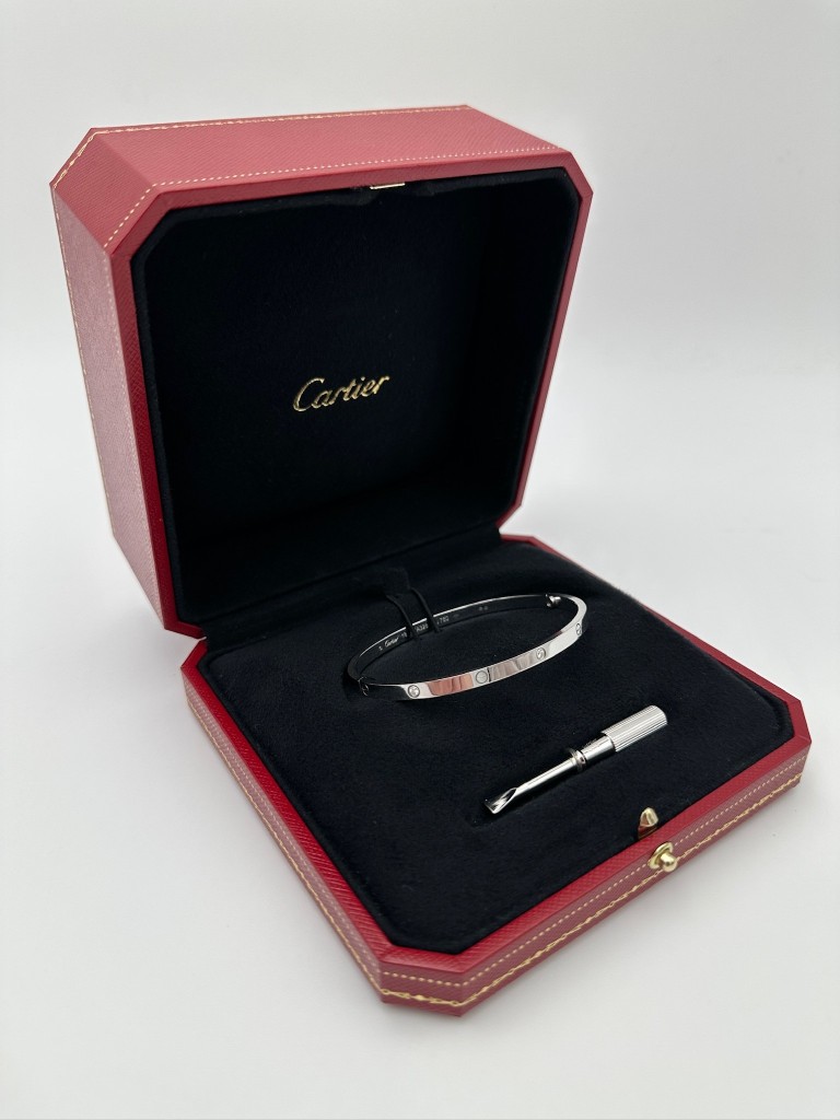 Love Small 6 diamonds bracelet