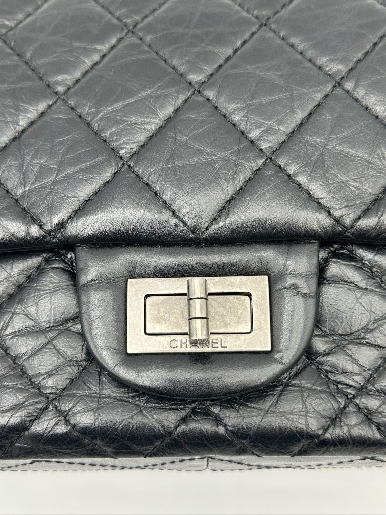 Chanel 2.55 Reissue 227 bag