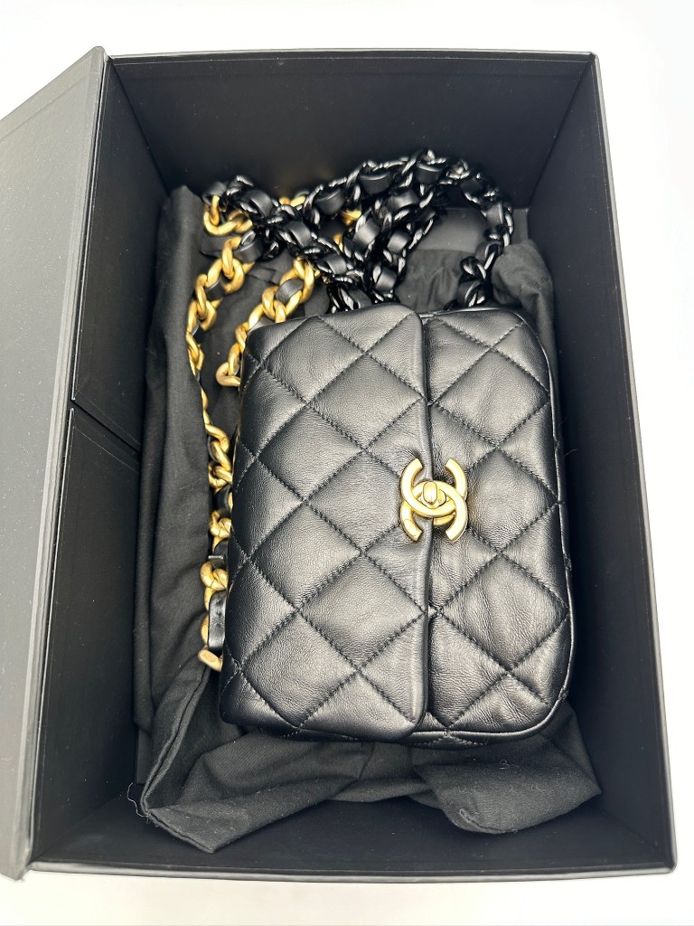 Candy Chain mini bag