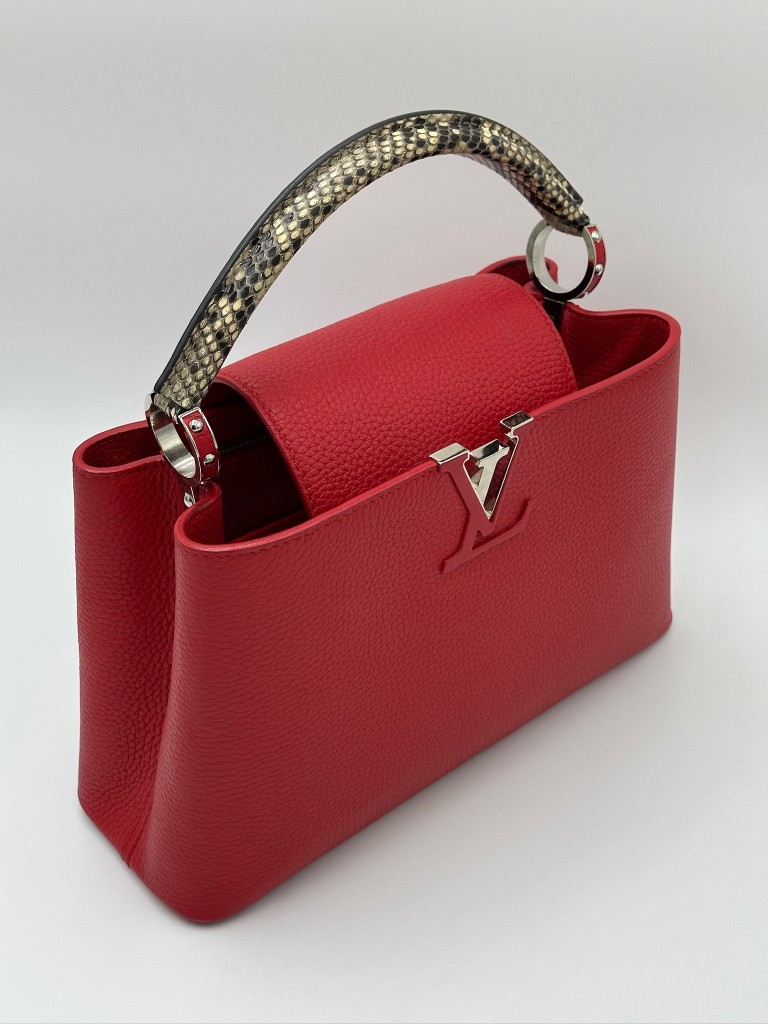Louis Vuitton Capucines MM bag