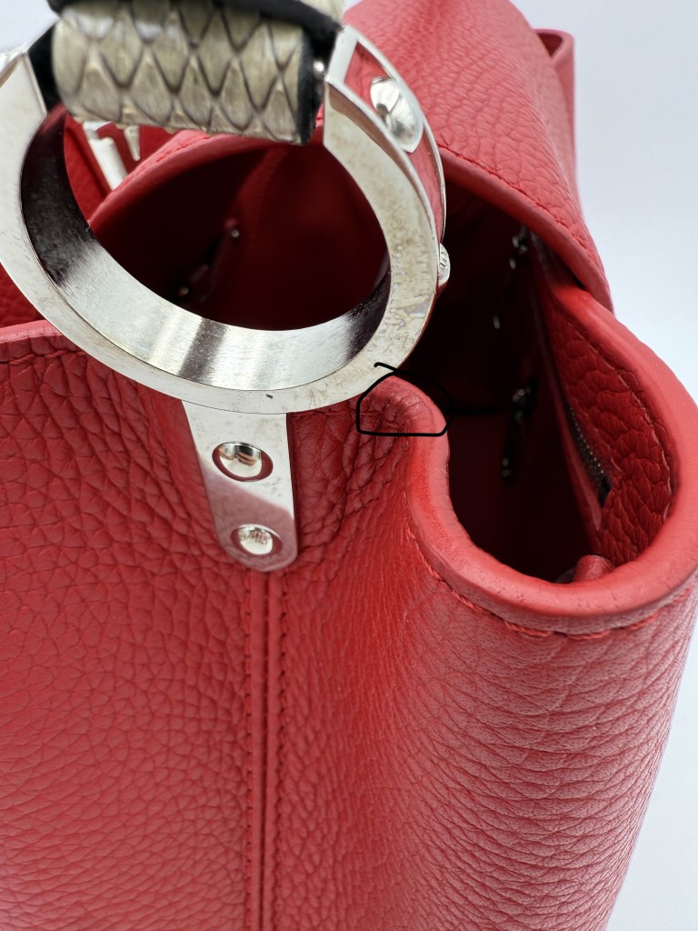 Louis Vuitton Capucines MM torebka