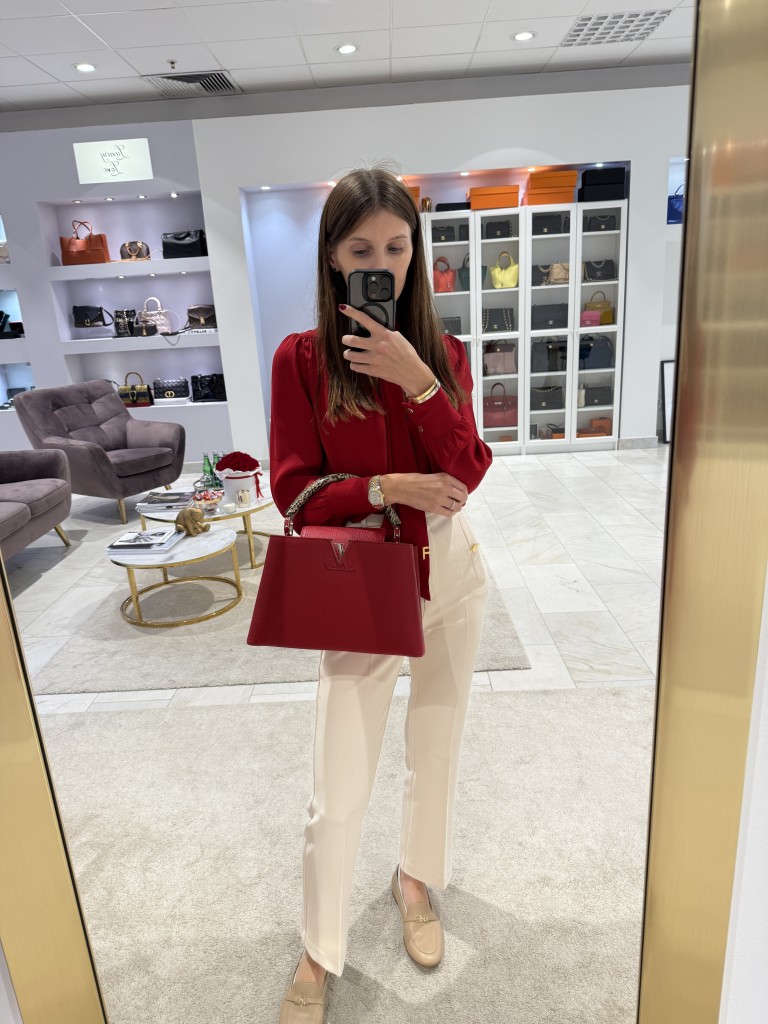 Louis Vuitton Capucines MM bag