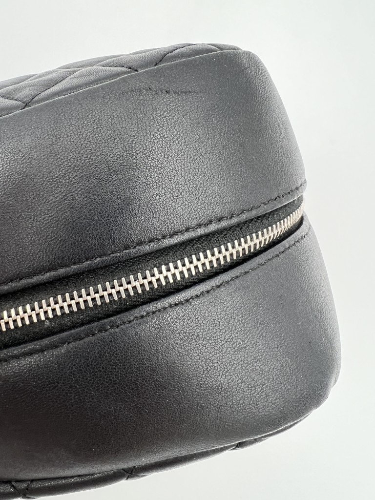 cosmetic pouch