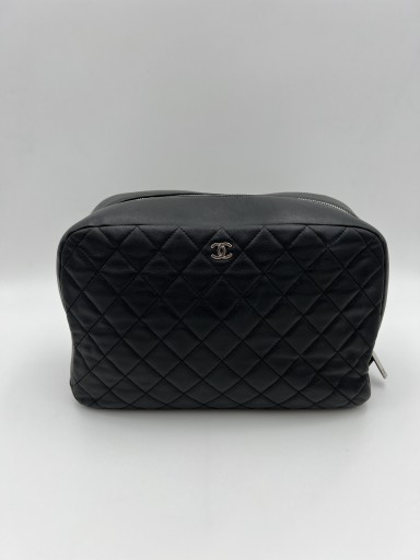 cosmetic pouch