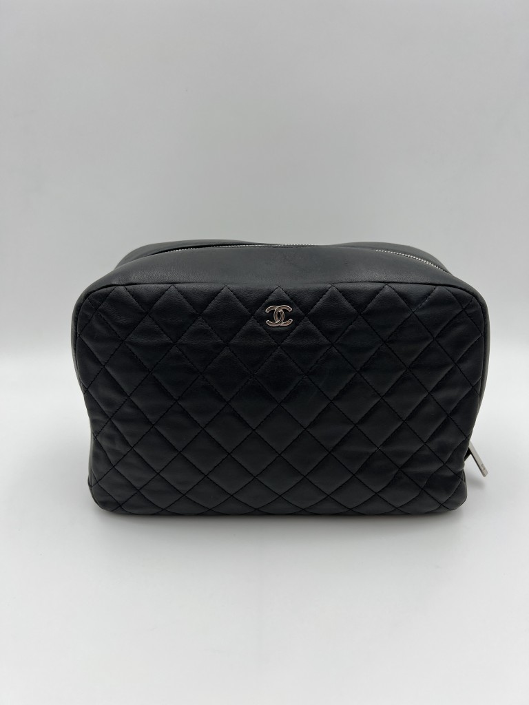 cosmetic pouch
