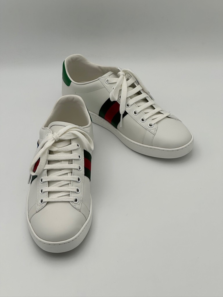 sneakersy