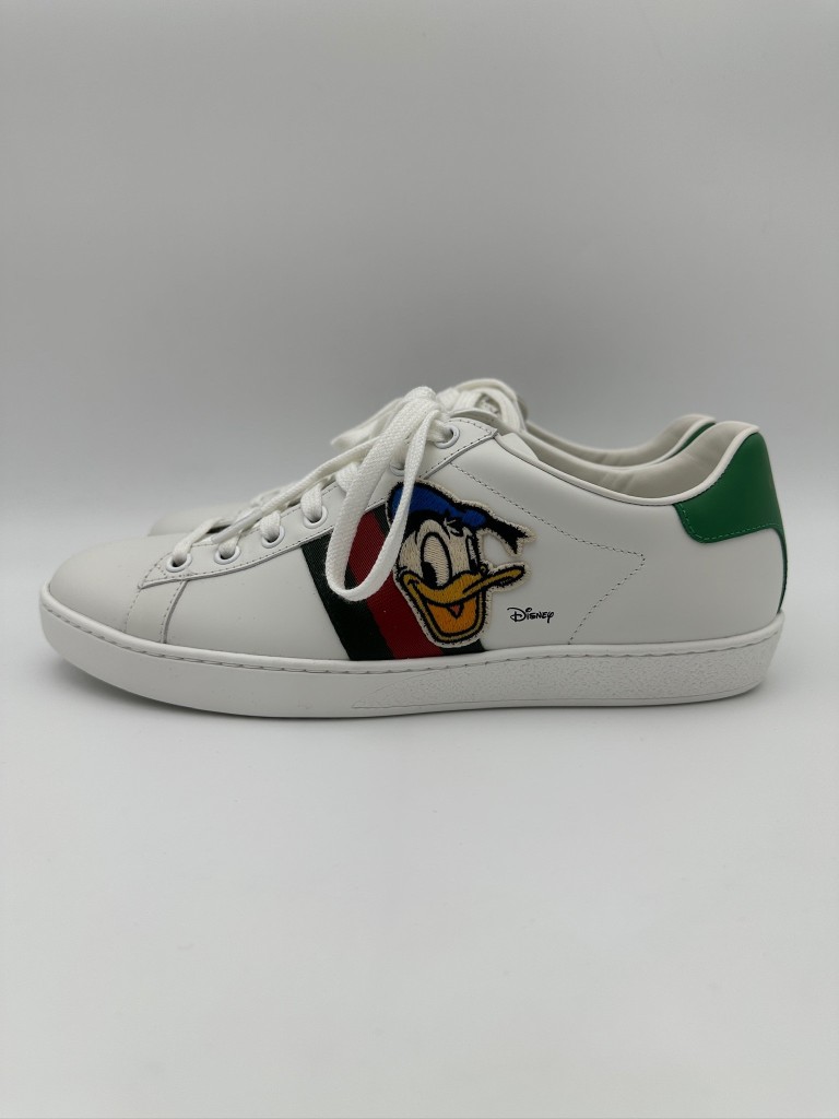 sneakersy