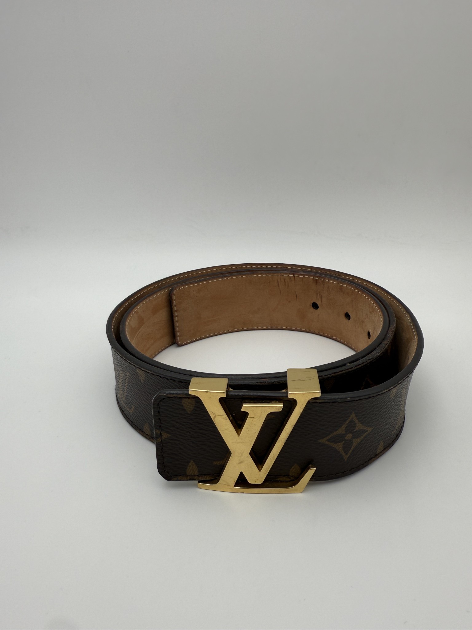 LV Initiales belt