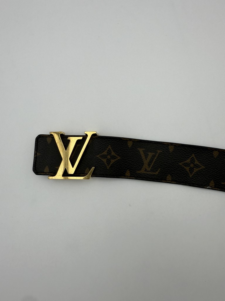 LV Initiales belt