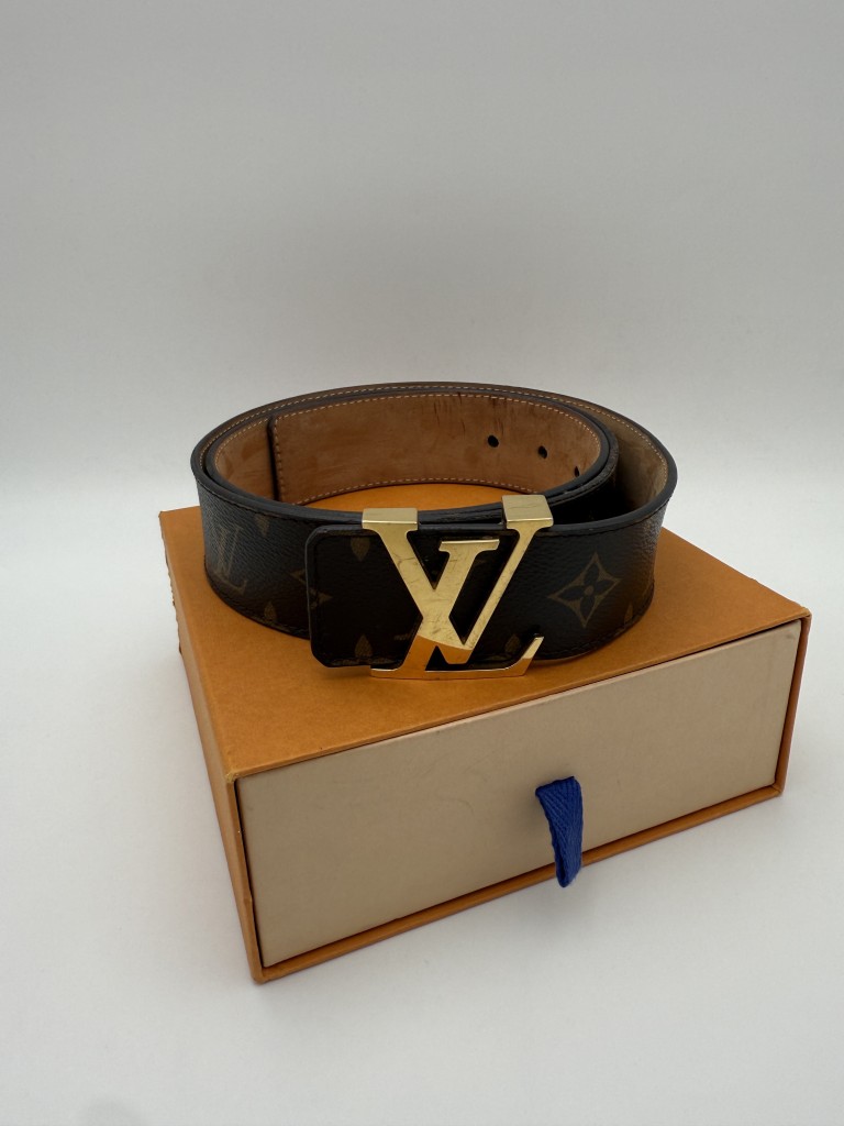 LV Initiales belt
