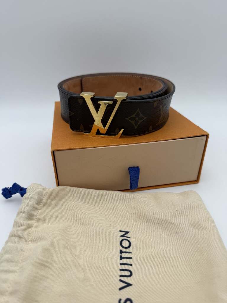 LV Initiales belt