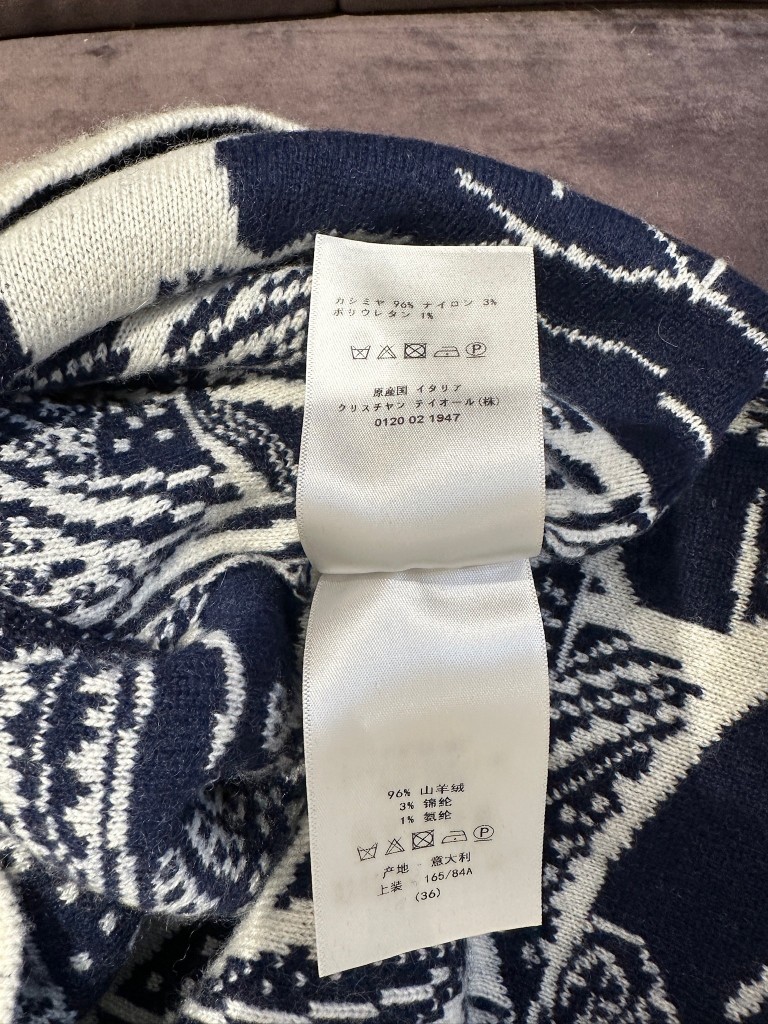 sweater