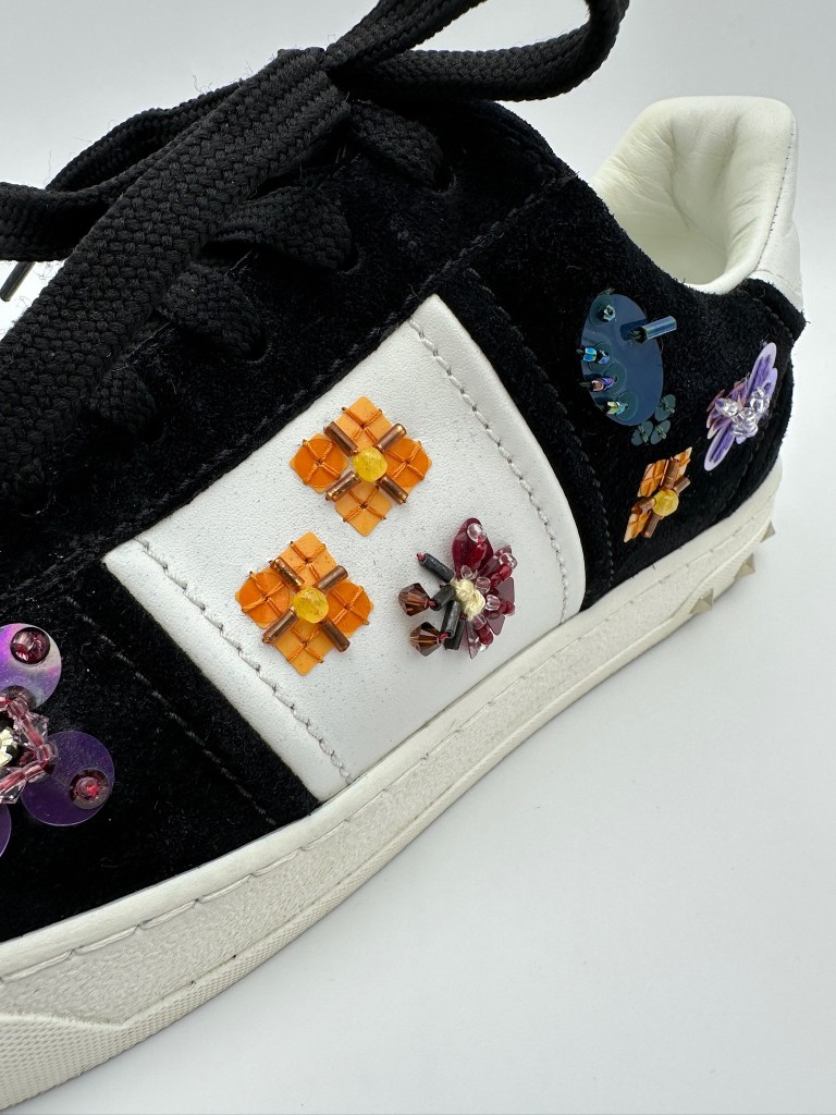 sneakersy