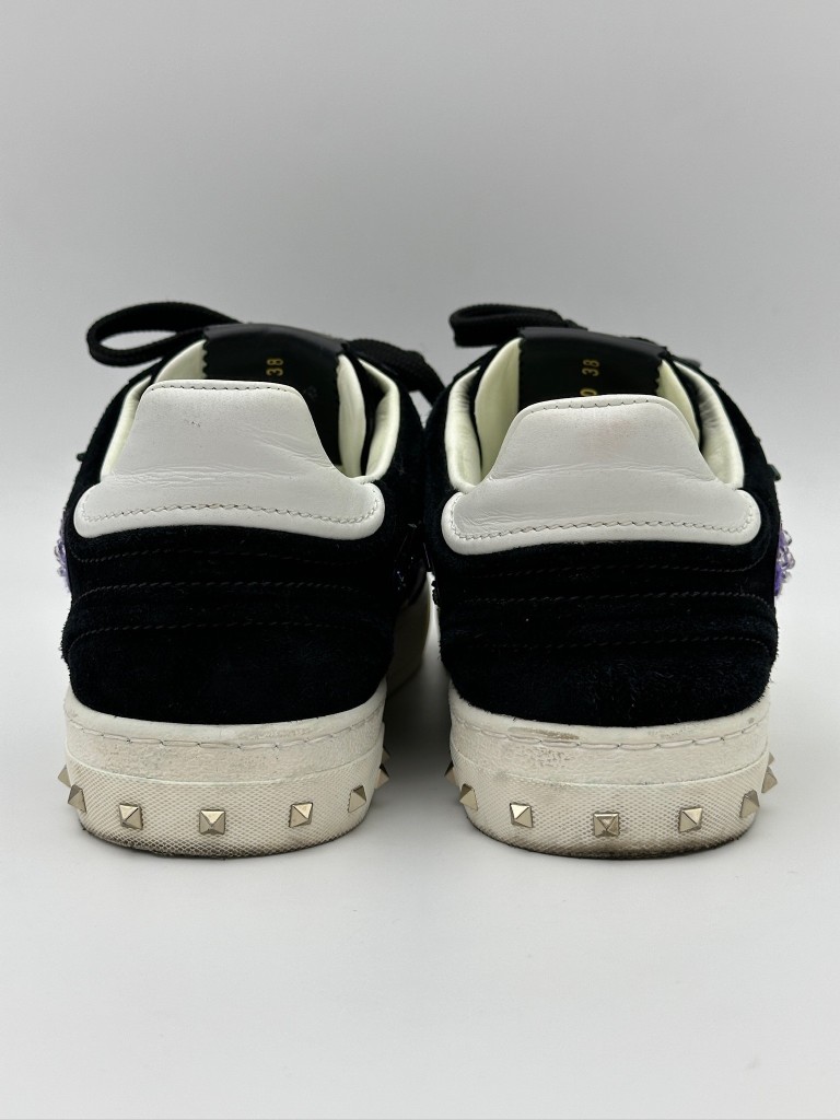 sneakersy