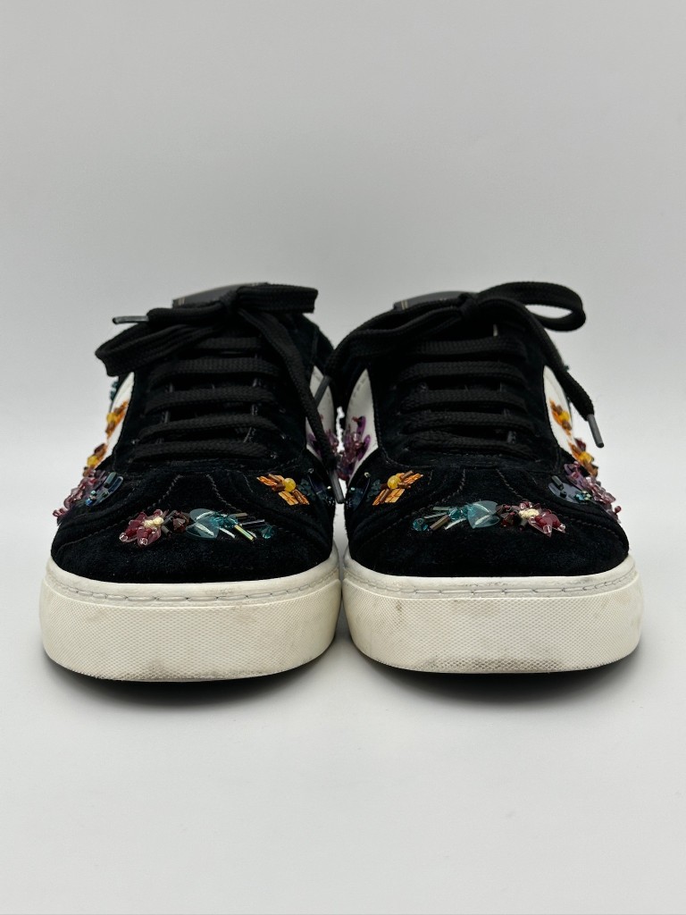 sneakersy