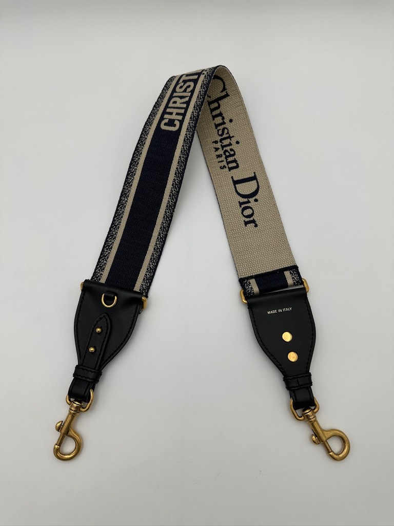 Saddle Medium torebka z paskiem