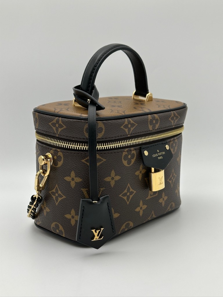 louis-vuitton-vanity-torebka