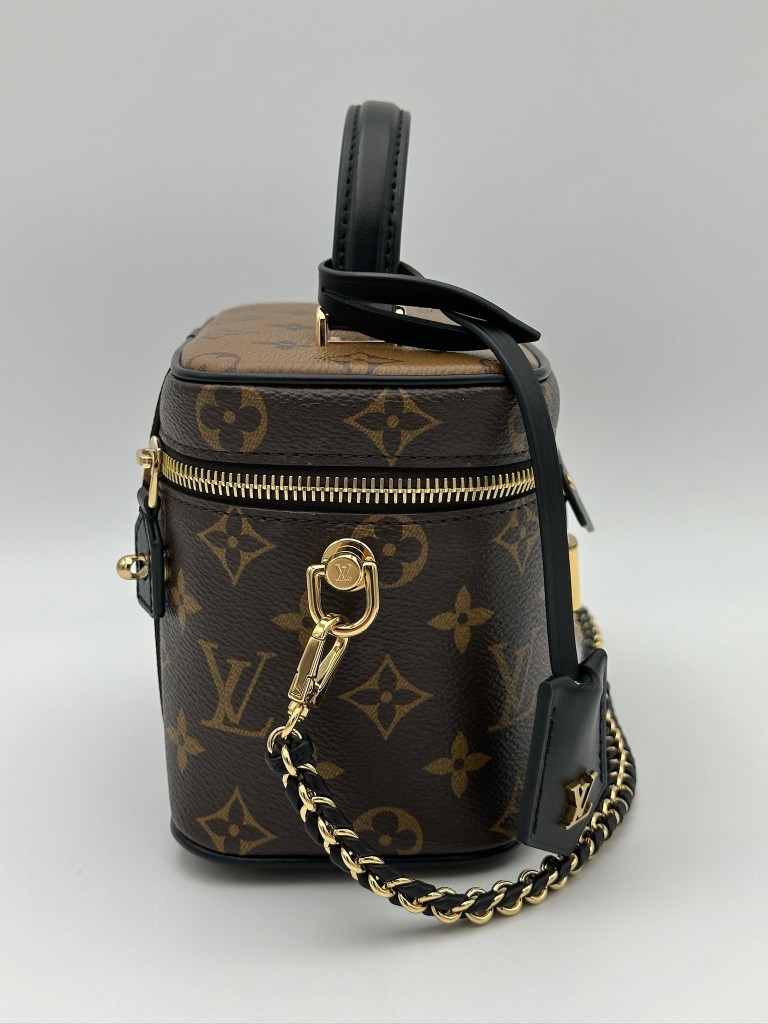 louis-vuitton-vanity-torebka