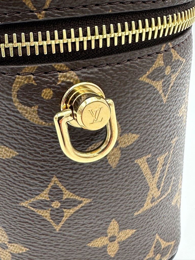 louis-vuitton-vanity-bag