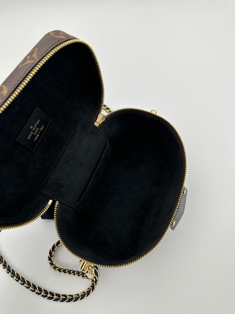 louis-vuitton-vanity-bag