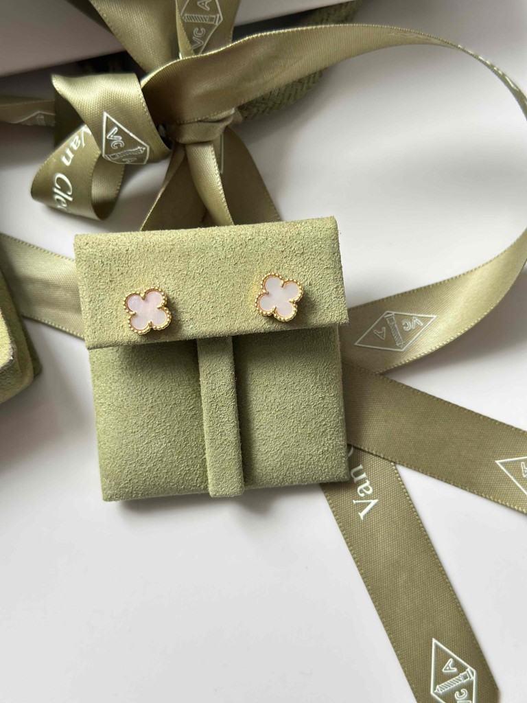Sweet Alhambra earrings