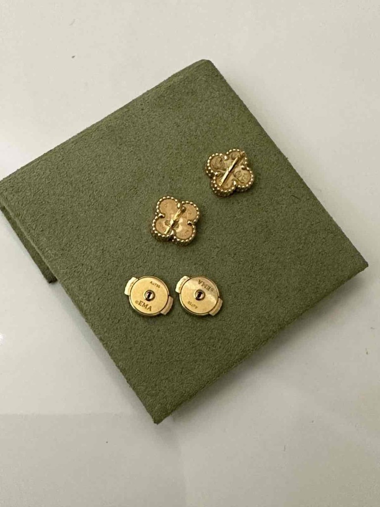 Sweet Alhambra earrings