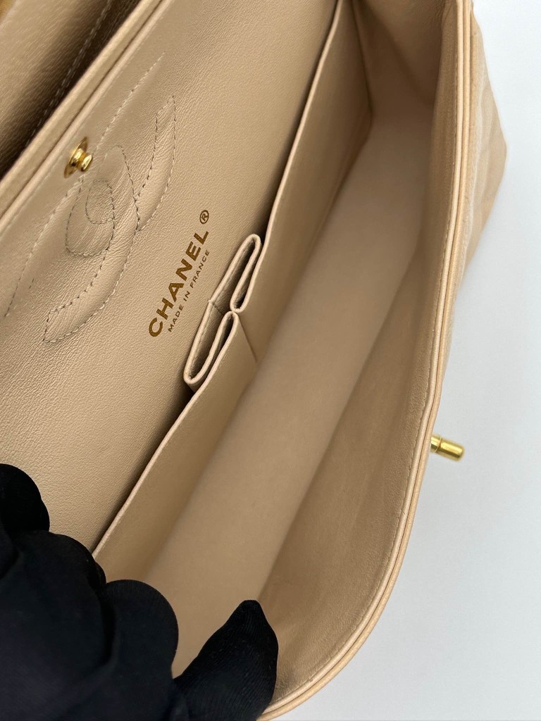 Classic Medium Double Flap bag