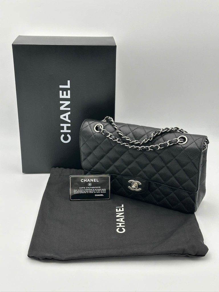 Classic Medium Double Flap bag
