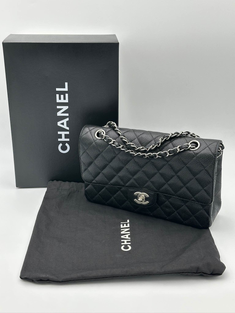 Classic Medium Double Flap bag
