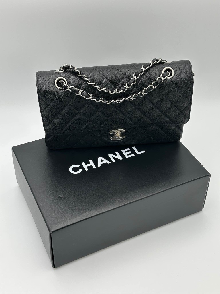 Classic Medium Double Flap bag