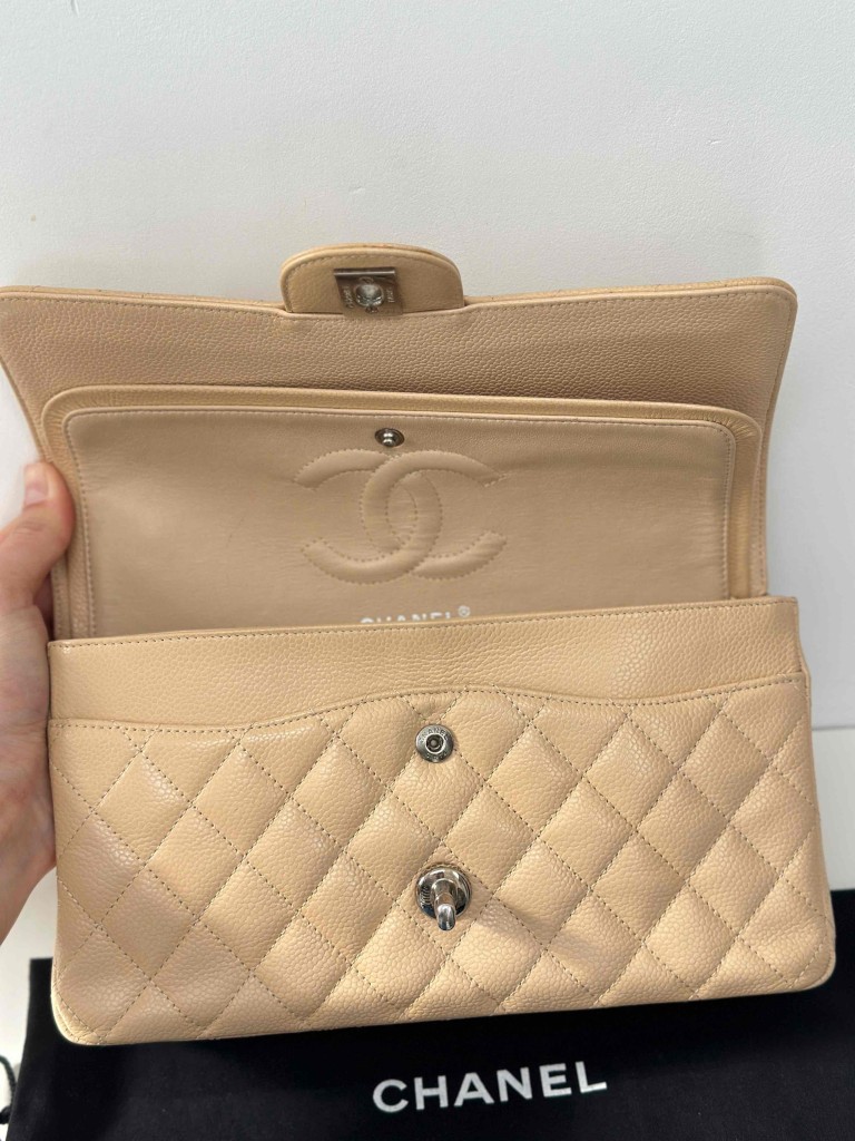 Chanel Classic Medium Double Flap torebka