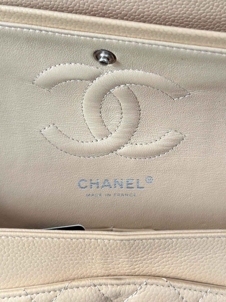 Chanel Classic Medium Double Flap torebka