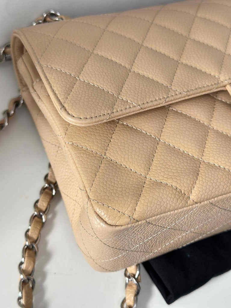Chanel Classic Medium Double Flap torebka