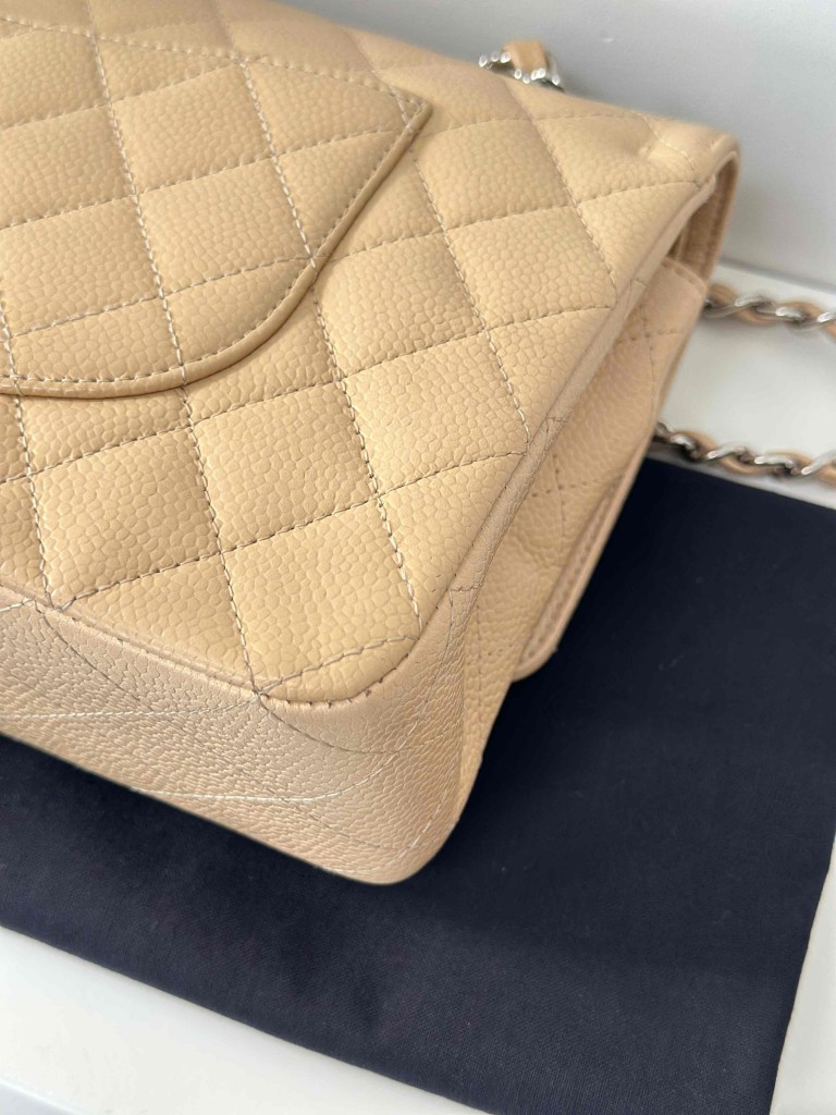 Chanel Classic Medium Double Flap torebka