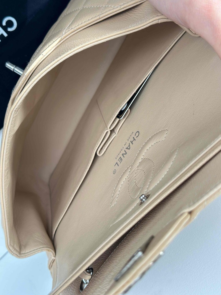 Chanel Classic Medium Double Flap torebka