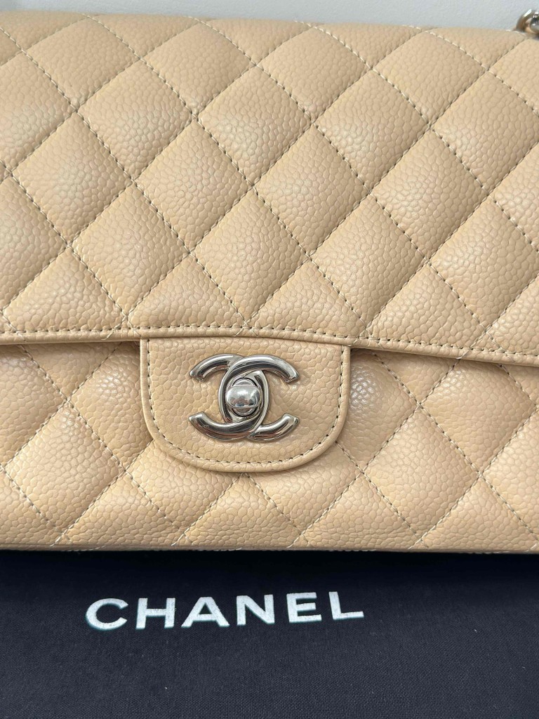Chanel Classic Medium Double Flap torebka