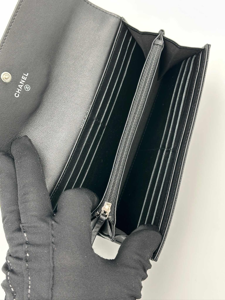 Chanel wallet