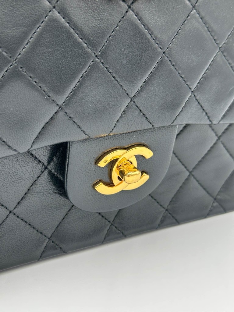 Classic Small Vintage bag